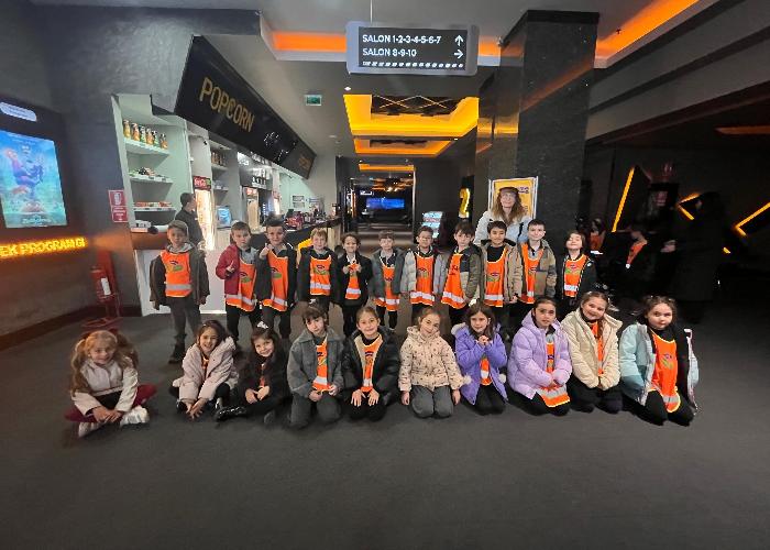 KRAL ŞAKİR:DÜNYALAR KARIŞTI  FİLMİNİ İZLEMEYE GİTTİK