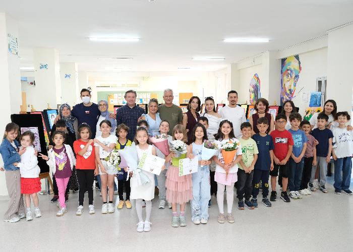 KATRE ÜLEŞ, TUSEM GÜNGÖR, EYLÜL TANRIKUT VE ELA AKÇAKALE'NİN RESİM SERGİSİ AÇILDI
