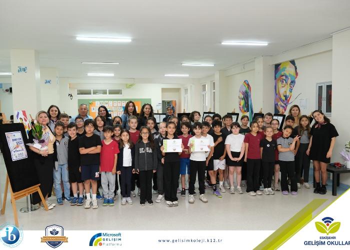 OKULUMUZDA SANAT DOLU BİR GÜN: ELİFSU ÇETİN VE ARYA NİL GÜLMEZ'İN KARMA RESİM SERGİSİ AÇILDI!