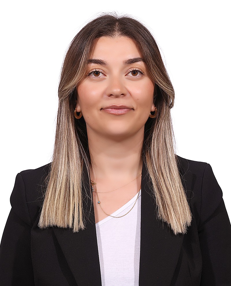 Kadriye UYGUR YANAR