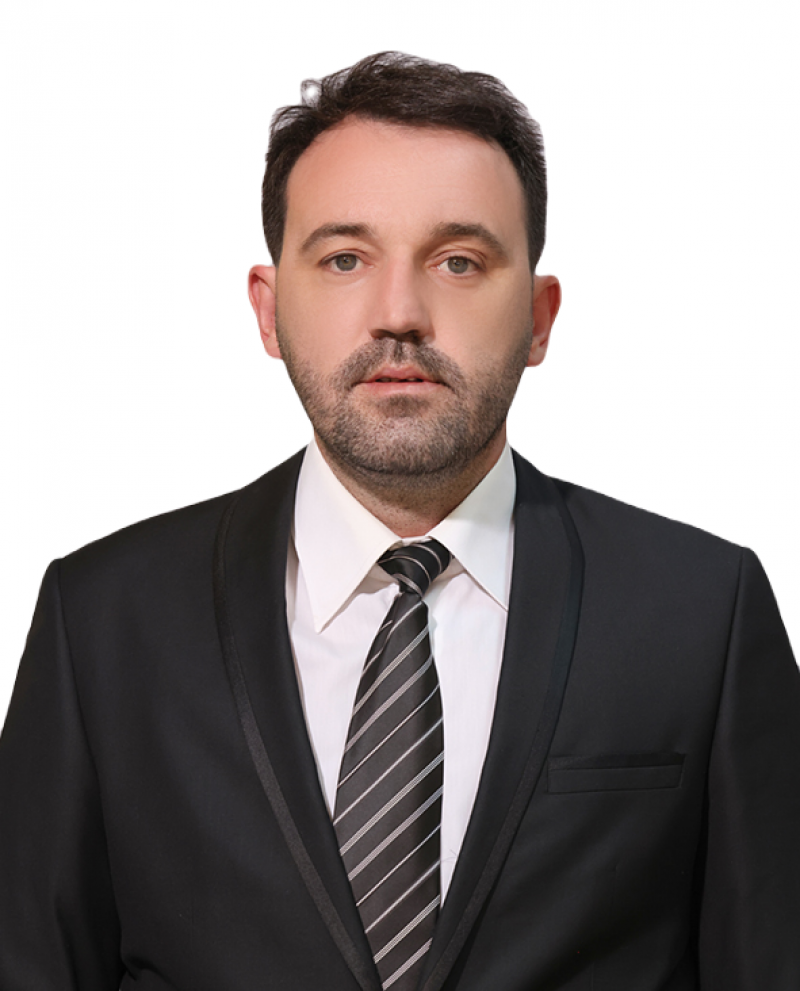 Tezcan YEŞİLÇAYIRLI 